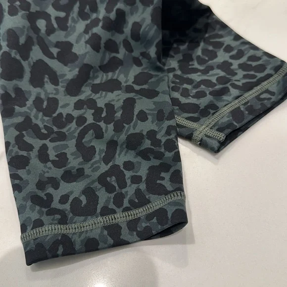 GAP ELIPSE 2pc 🐆💚🖤 - Picture 11 of 13